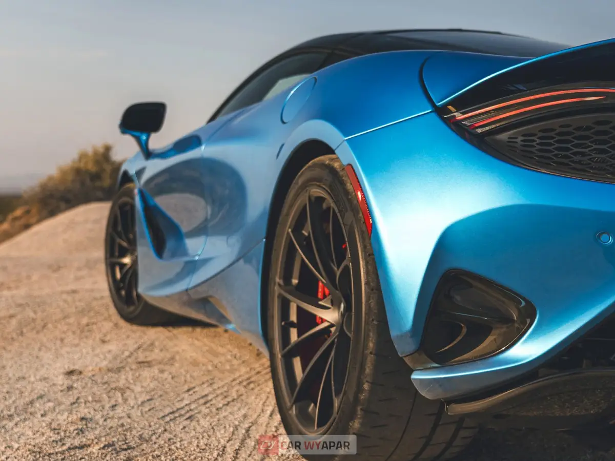 Mclaren 750 S Top Feature